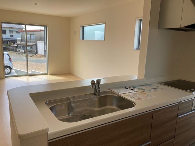 アクセントをつけた壁紙で「センスのいい洋室」を目指そう（1号棟）