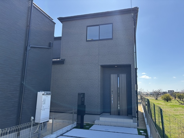 グラファーレ高浜市神明町２期７棟の外観②