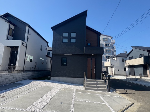 グラファーレ4097平塚市岡崎１０期３０棟の外観②