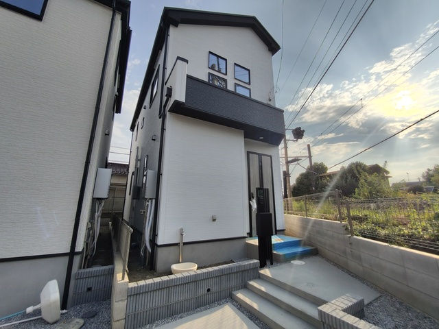 グラファーレ4263府中市小柳町１６期２棟の外観②