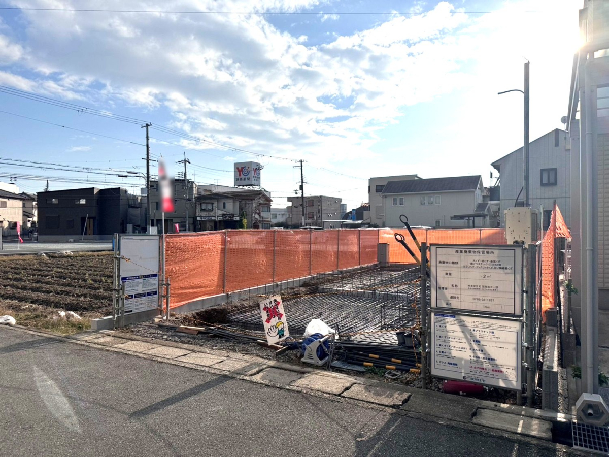 ブルーミングガーデン加古川市加古川町北在家１棟の外観②