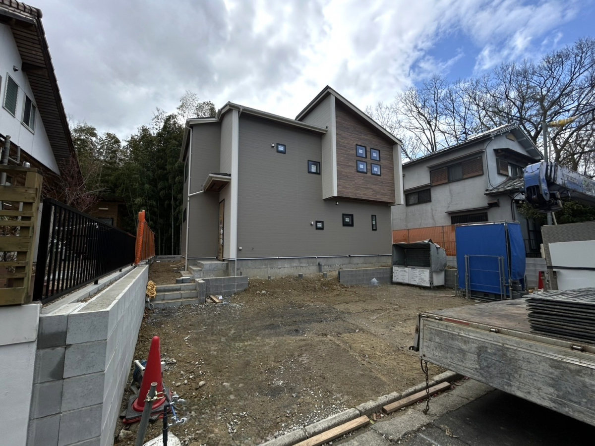 ブルーミングガーデン生駒郡平群町初香台５丁目１棟の外観②