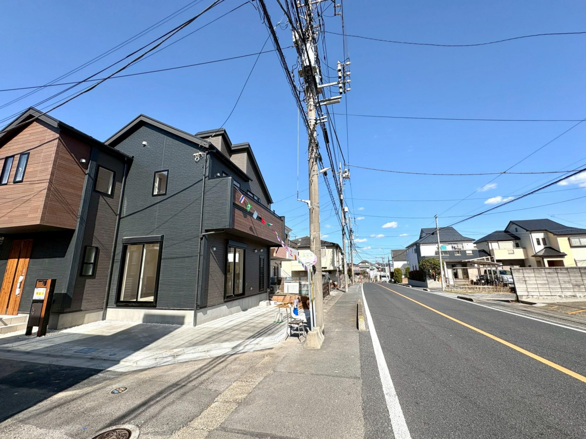 一度にたくさんのお洗濯物が干せるのが魅力！バルコニーは洗濯物を干すだけの場所じゃなく、家族のゆとりのある時間を演出するプライベート空間。 