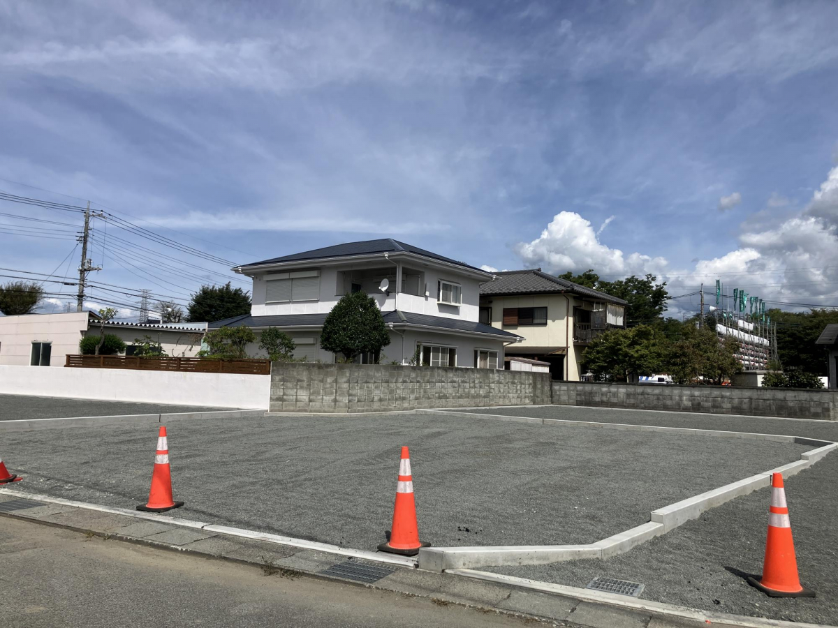 ブルーミングガーデン甲斐市篠原１棟の外観②