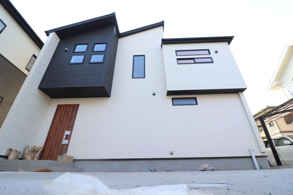 ブルーミングガーデン岡山市南区東畦４棟の外観②