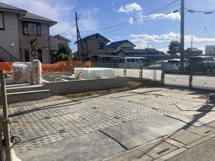 完成が待ち遠しい建築中の新築住宅！これからどんな素敵なお家になるのかワクワクします☆ 