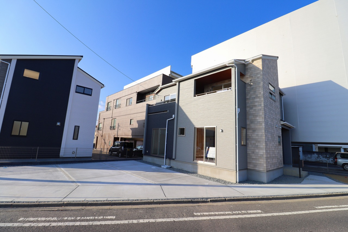 ブルーミングガーデン郡山市本町二丁目２棟の外観②