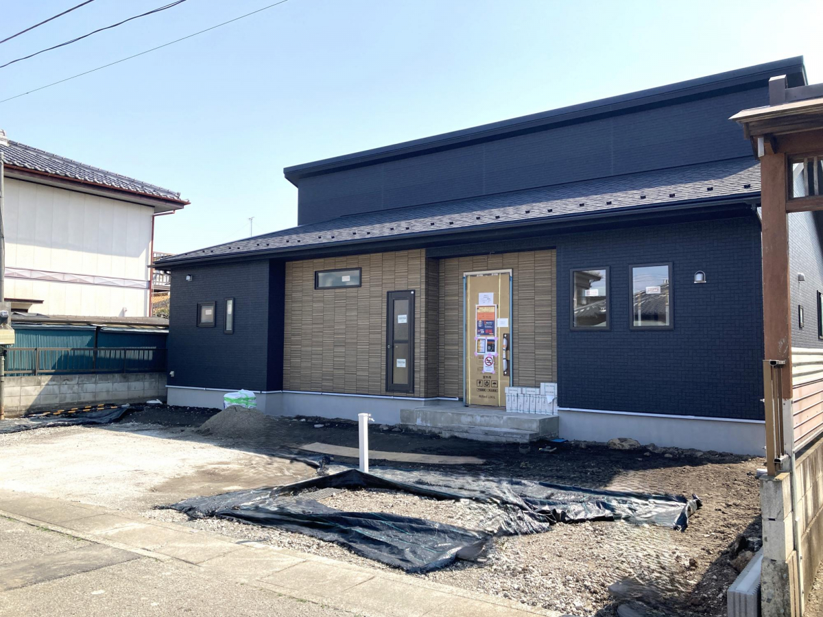 現地（3/29） ◎足場が外れました！いよいよ建物の全体像が見えてきました！◎