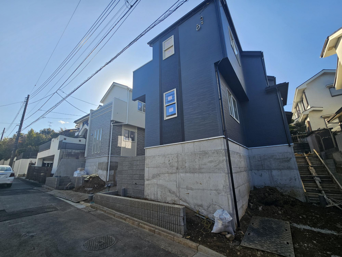 販売現地（R8.3.8）2棟とも全居室南向きの物件となりますので明るい室内の物件です♪ 