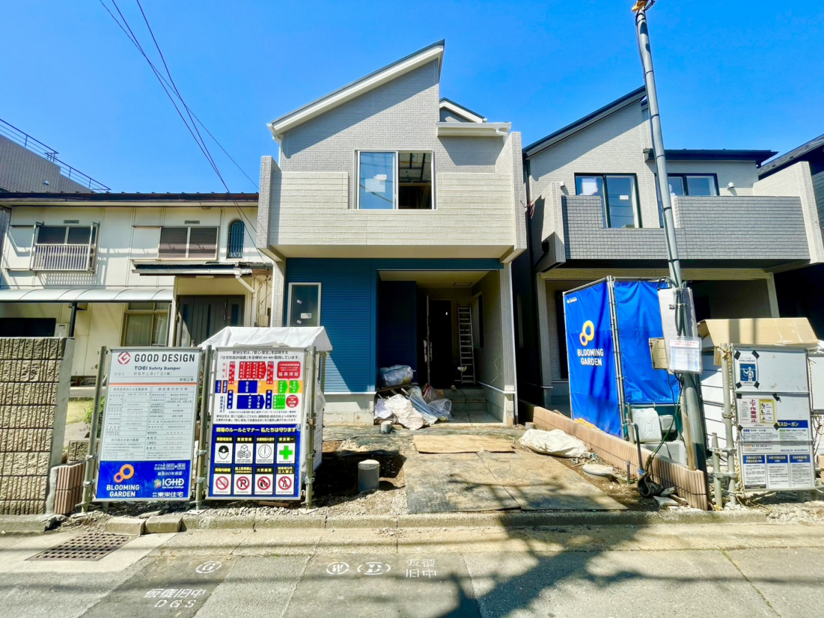 「明るい現地」 ☆陽当たり良好の明るい住まい♪青空に映える開放感ある立地です