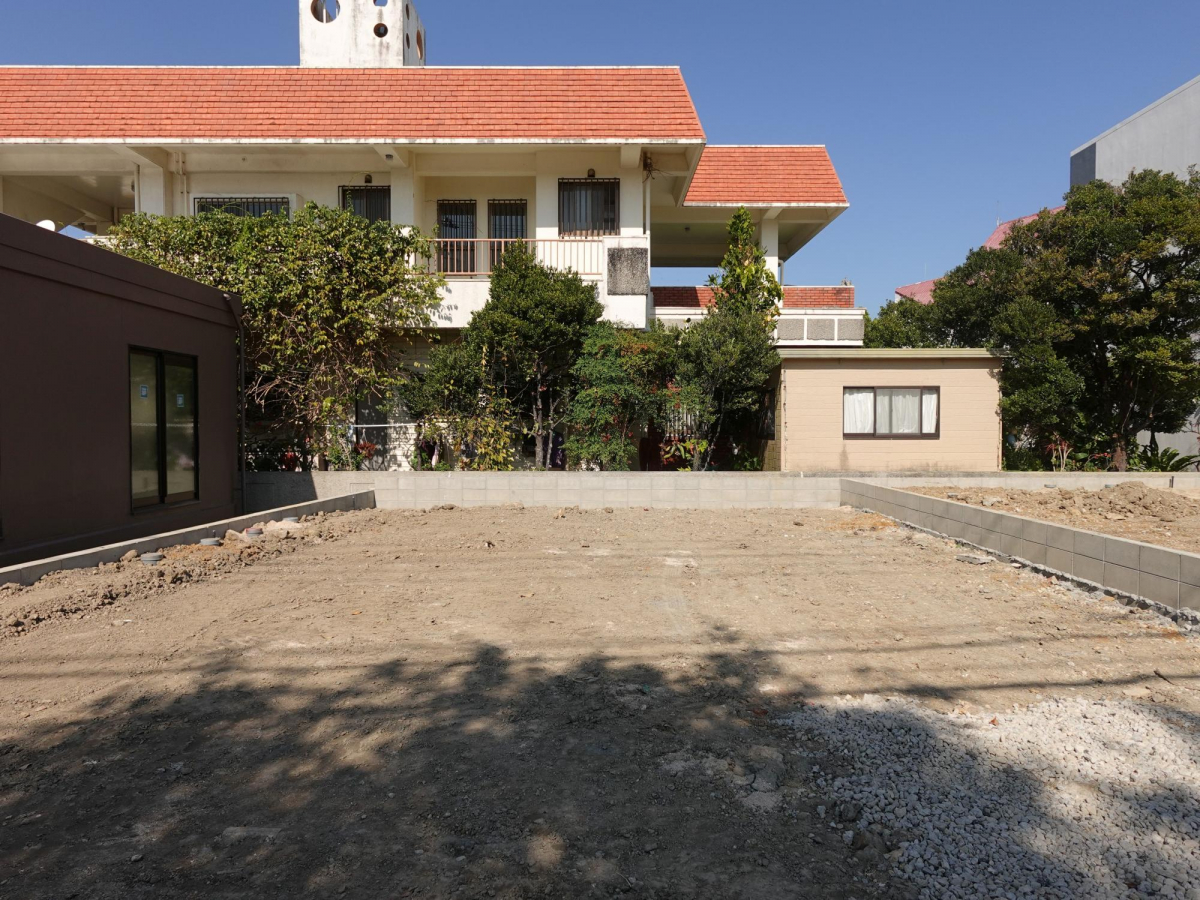 ブルーミングガーデンうるま市田場　２棟の外観②