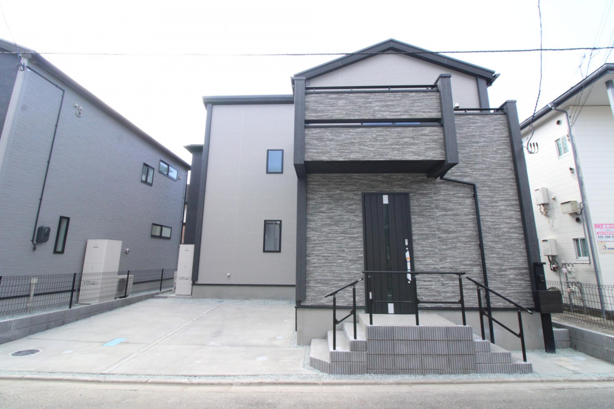 外観 シンプルでありながら存在感のあるデザインは、街並みに上質な雰囲気を添えます。