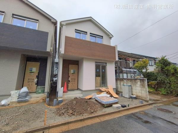 ハートフルタウン足立区六月2丁目332番の外観②