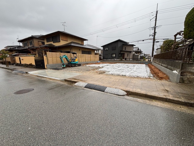 日を重ねるごとにこの佇まいに愛着が湧いてきそう（1号棟）