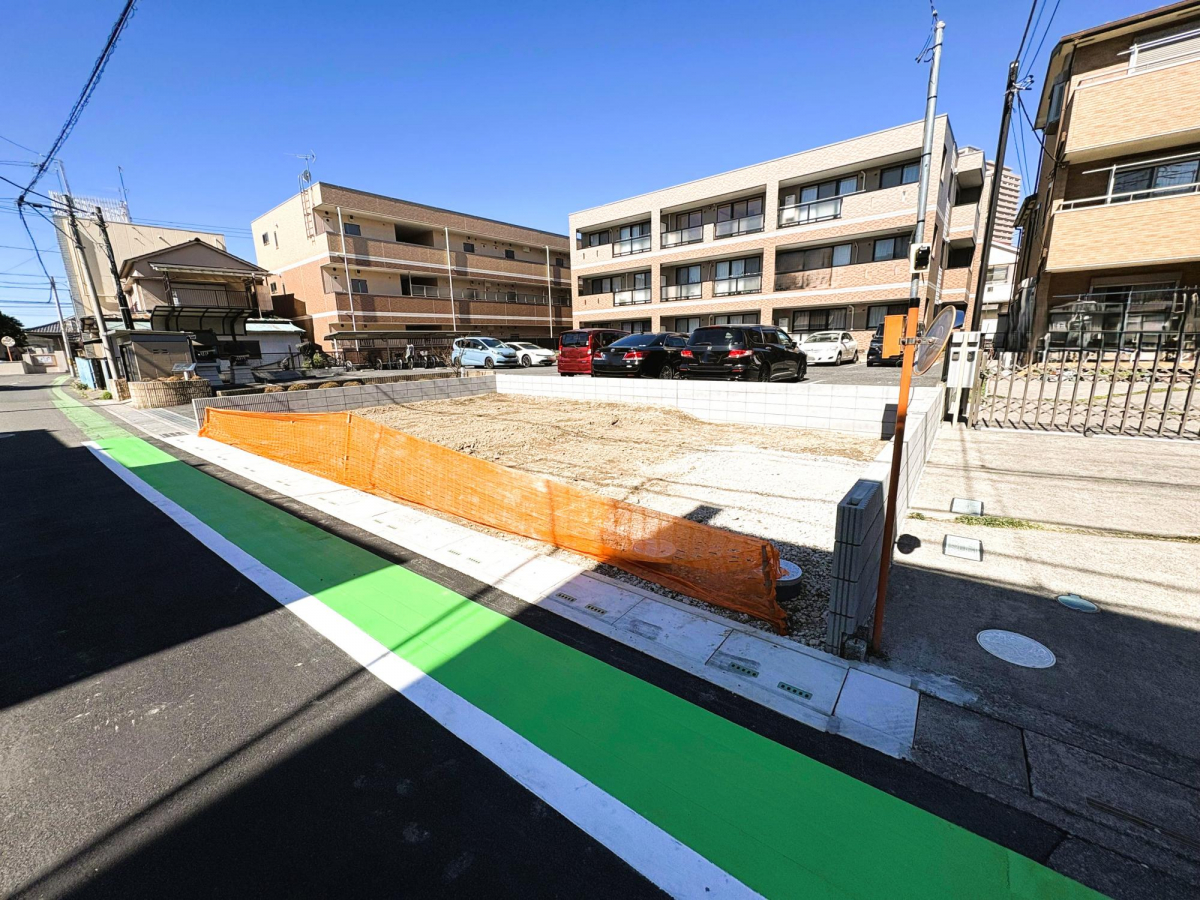 外観 敷地面積25坪！駐車スペース2台あり！主寝室可変型プラン採用！！