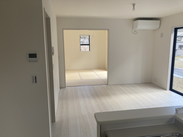 笑顔が溢れる、心和むリビング（1号棟）