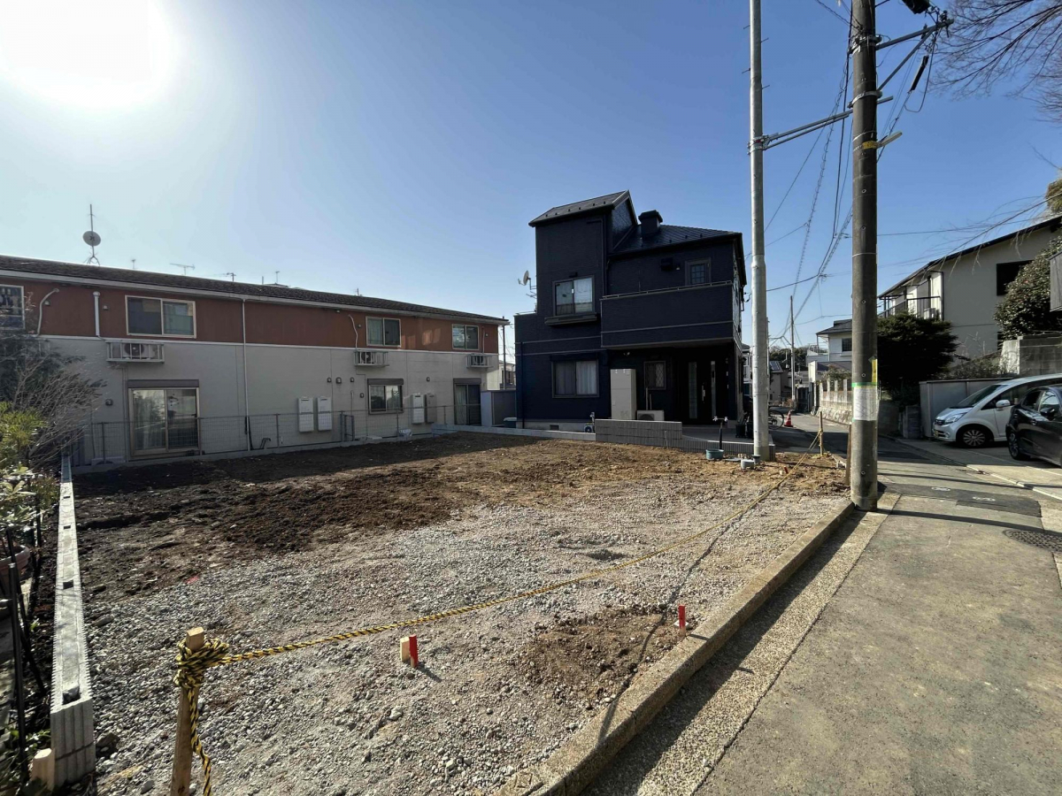 横浜市営地下鉄グリーンライン「高田」駅徒歩13分のエリアに新築戸建て誕生！全居室南向き物件になります。 