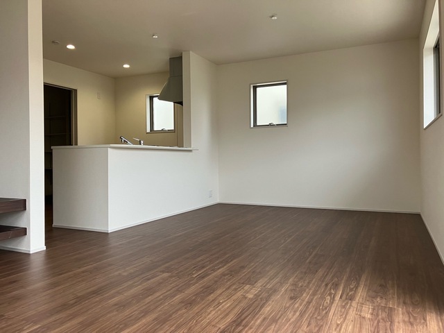 お手入れがしやすく熱効率のいいIH採用（1号棟）