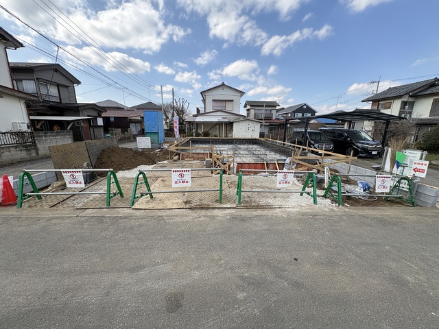 【前面道路含む現地写真】絶賛販売中です！飯田産業ではIDS工法というオリジナルの工法で建築をしています！