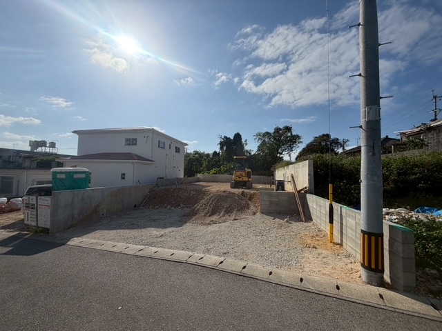 ♪リビングの写真です♪飯田産業の家は対面キッチンを積極的に採用♪リビングが広く感じられるだけでなく、家族の会話も自然と弾む空間となりますよ♪リビングを見渡せます

