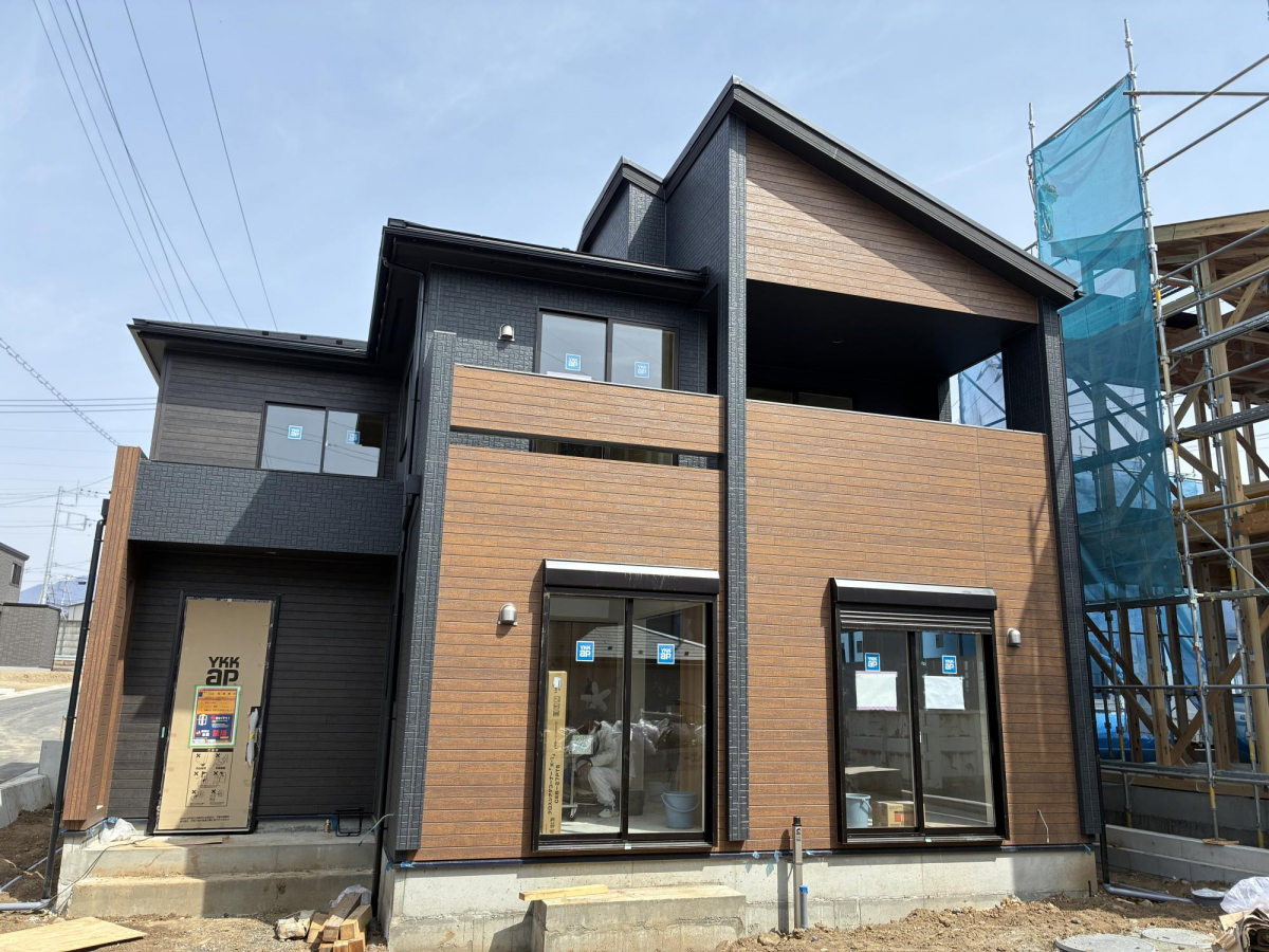 ブルーミングガーデン甲斐市龍地３棟の外観②