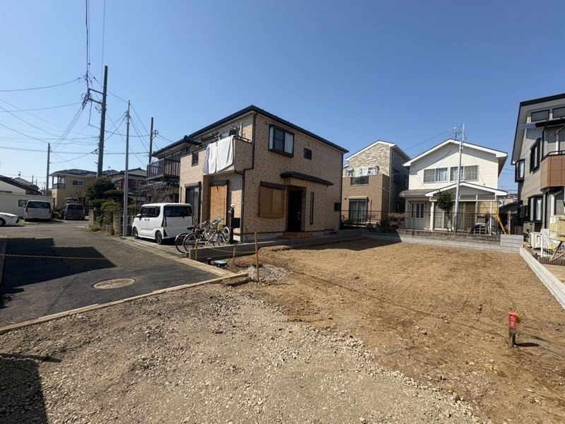 玄関吹抜を採用した4LDKの物件！和室もございます！ 