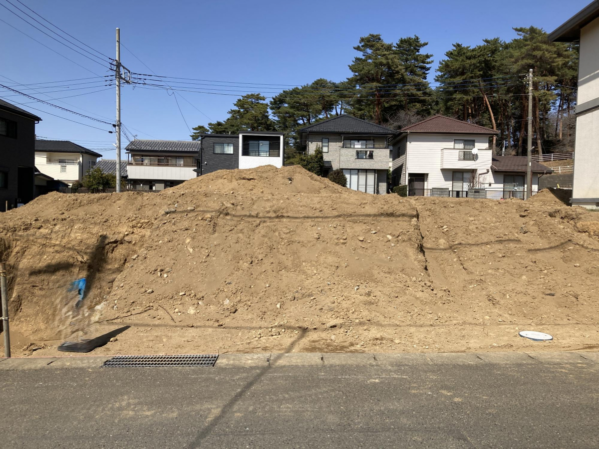 現地（3/1）※造成工事中 ◎販売開始しました！この場所に、新しい住まいが誕生します！◎