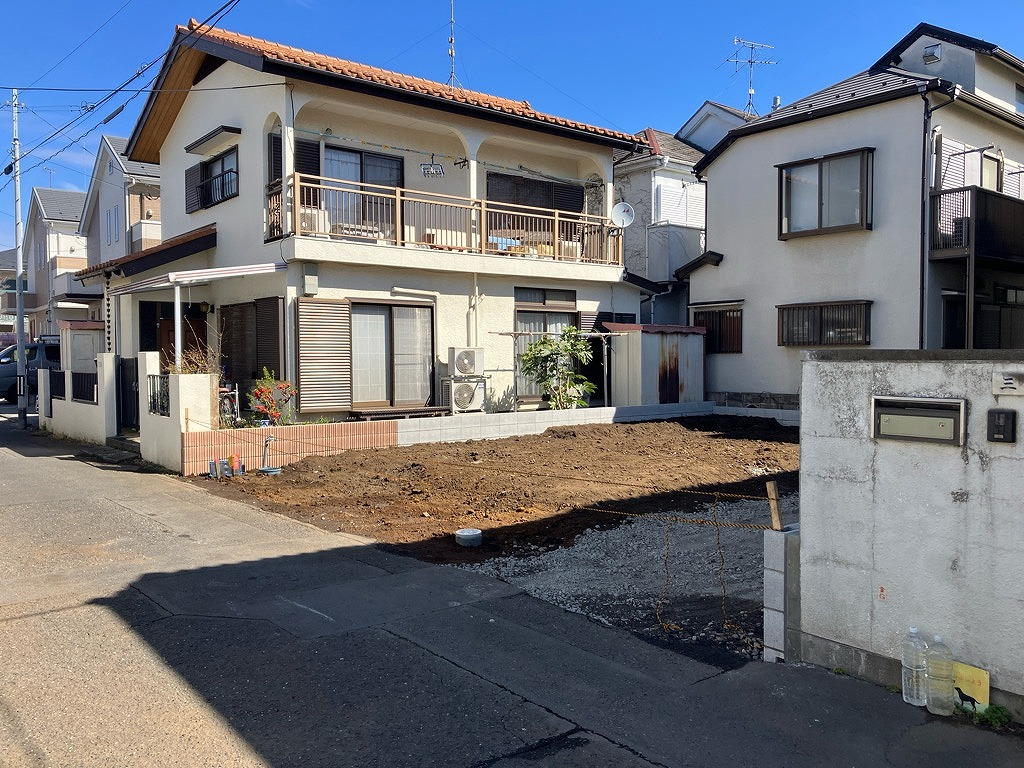 販売現地写真（2026年3月撮影） 建築前です