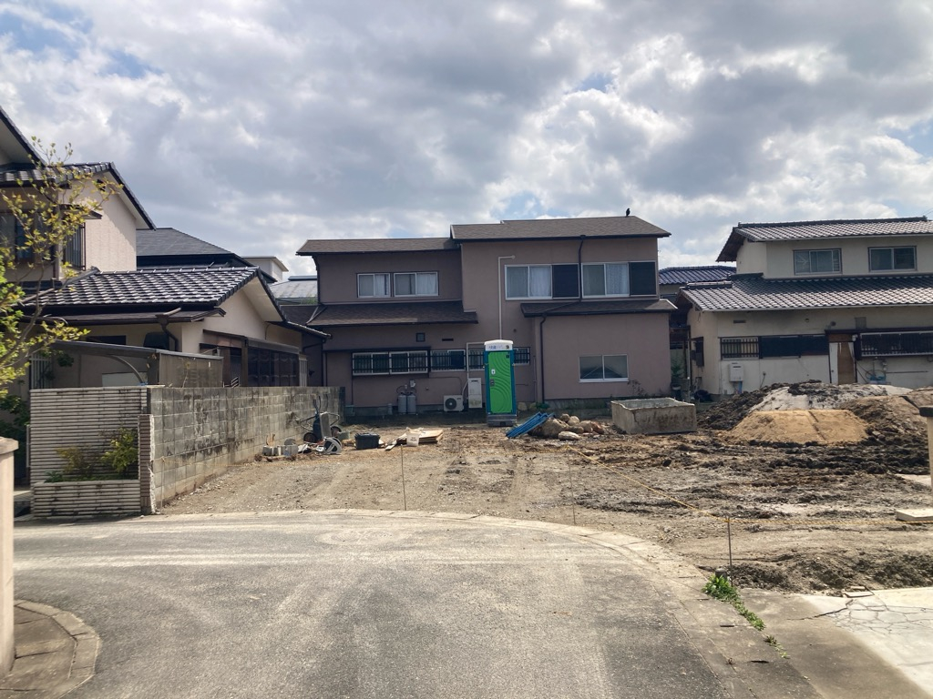 現地写真 撮影時:2026年4月上旬完成予定:2026年8月中旬