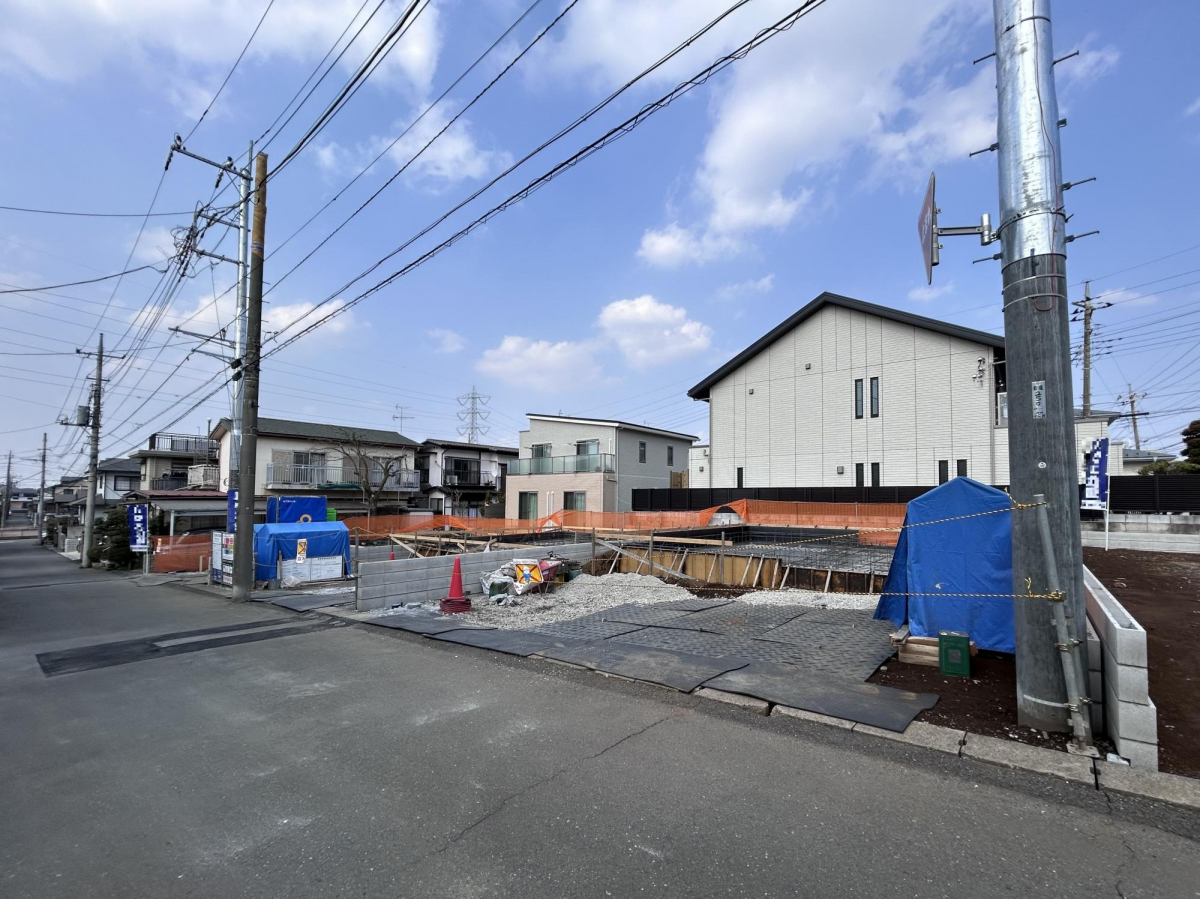 【現地写真】 西武新宿線「入曽」駅まで徒歩13分、西武池袋線「武蔵藤沢」駅まで徒歩26分