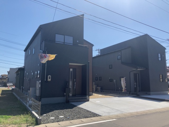 日を重ねるごとにこの佇まいに愛着が湧いてきそう（1号棟）