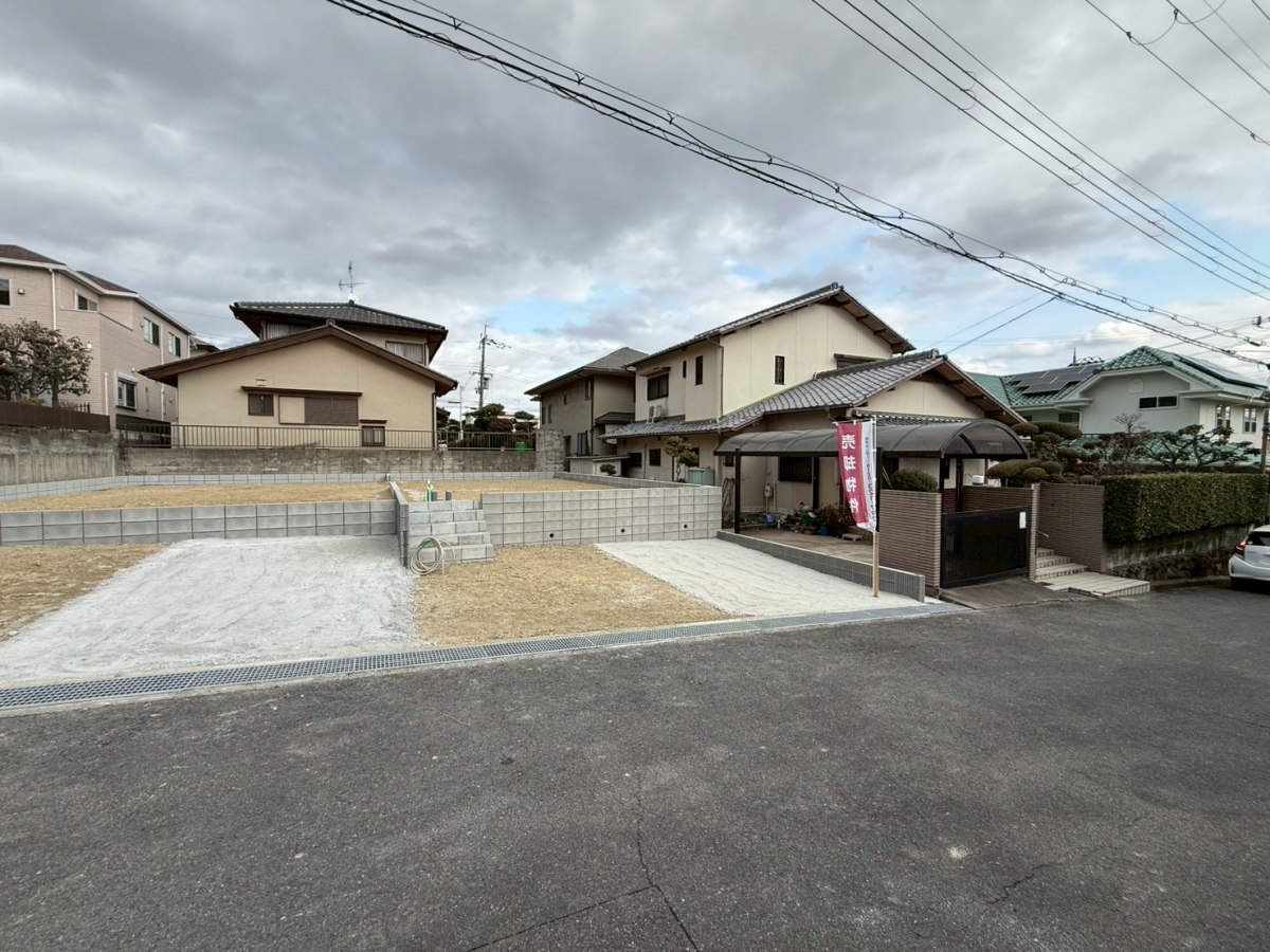 ブルーミングガーデン枚方市山之上西町２棟の外観②