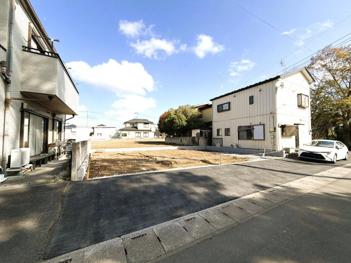 外観 敷地面積33坪！駐車スペース2台あり！主寝室可変型プラン採用！！