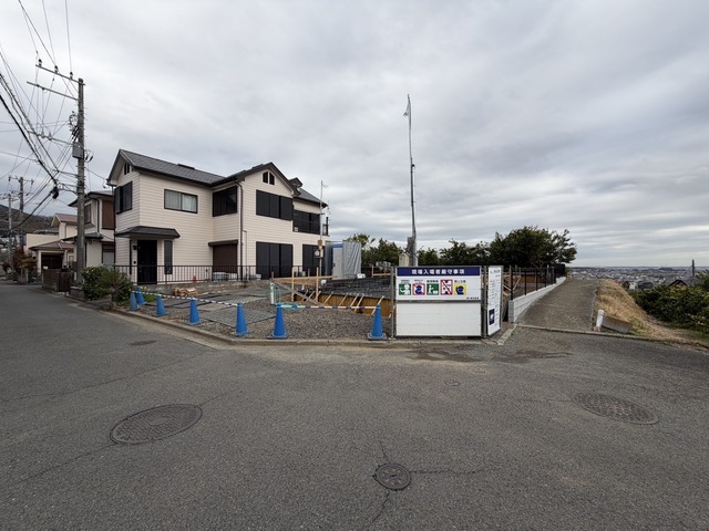 ◆◇◆◇ 小田急小田原線「東海大学前」駅徒歩13分 ◆◇◆◇
「秦野市北矢名」に全3棟、新築分譲住宅販売開始！
※2026年7月頃完成予定
※専任販売開始