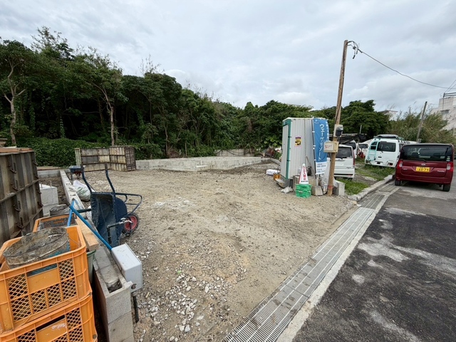 リビングの写真です♪飯田産業の家は対面キッチンを積極的に採用♪リビングが広く感じられるだけでなく、家族の会話も自然と弾む空間となりますよ♪リビングを見渡せます♪