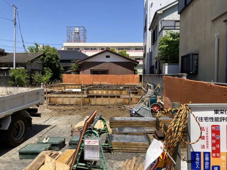 現在建築中の新築住宅です！これから素敵な住まいが完成するのが楽しみですね☆ 