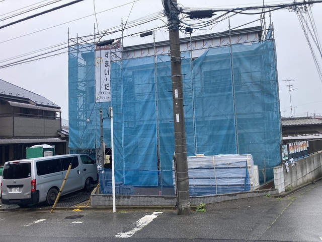 1号棟現地工事中写真
「見かけが好き」も物件選びの立派な決め手のひとつ