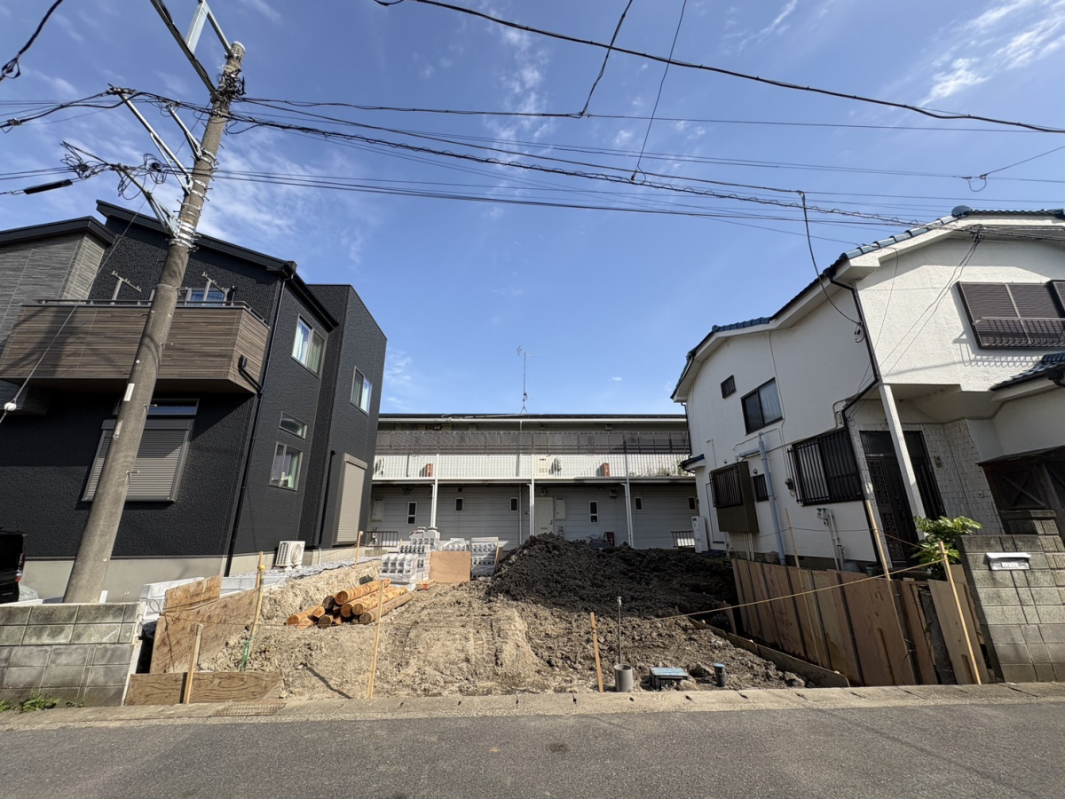 【外観写真】東武伊勢崎線「大袋」駅まで徒歩9分の駅チカ物件◎通勤・通学に便利な、駅チカの好立地！毎日の移動がスムーズになる、暮らしやすい住環境です。 