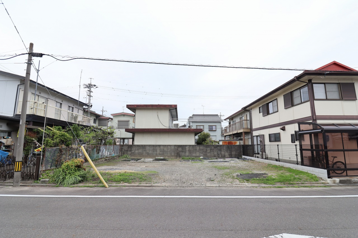 更地 