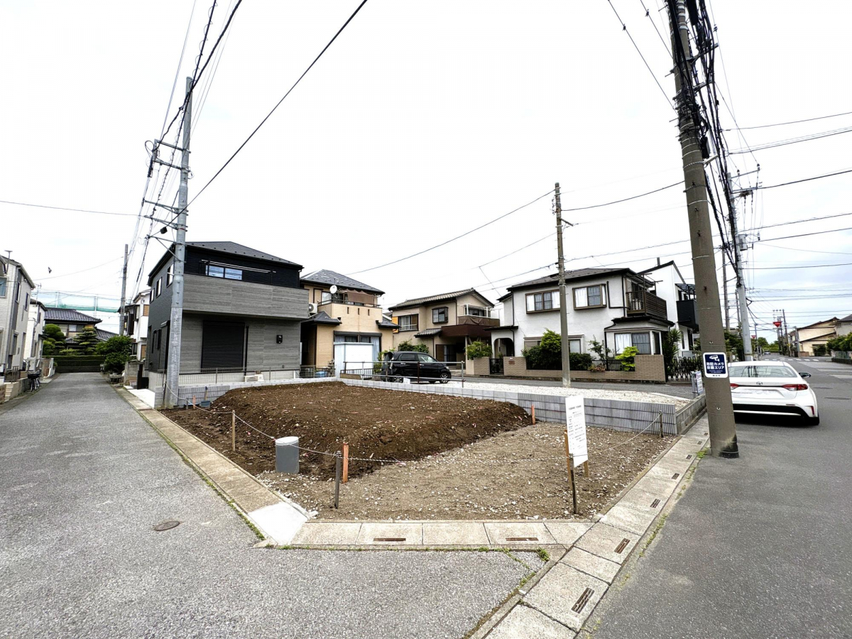 外観 敷地面積28坪！角地！主寝室可変型プラン採用！！