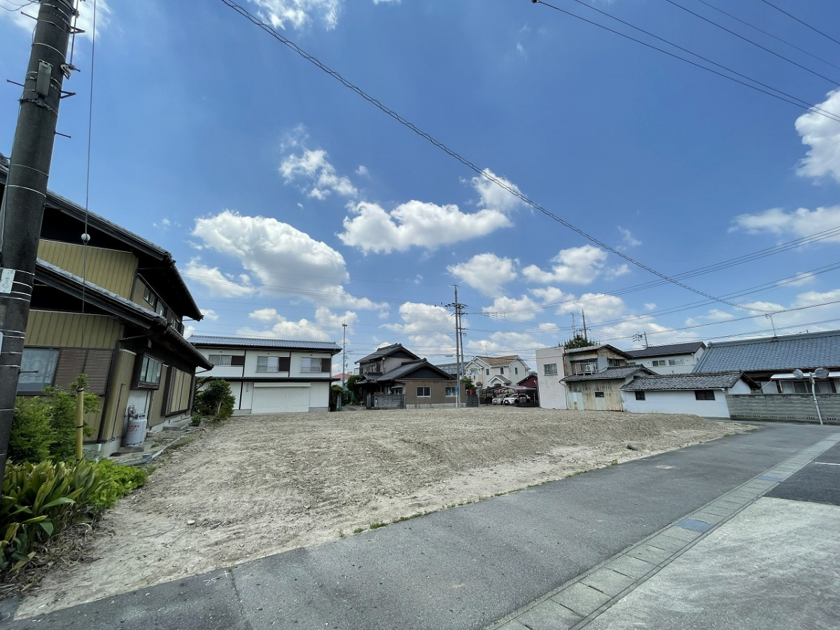 ブルーミングガーデン北名古屋市六ツ師中屋敷５棟の外観②