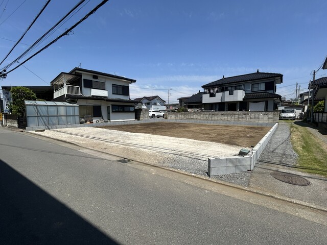柱固定金物のなかでも非常に高い性能を持つ「ホールダウン金物（HD20）」の約2倍の強度があり、短期基準接合耐力40.3kNの評価を受けています。台風などの強風に耐えられる耐久性を保ちます。