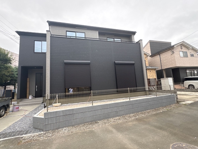 グラファーレ4348草加市青柳３４期１棟の外観②