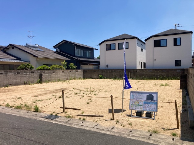 日を重ねるごとにこの佇まいに愛着が湧いてきそう（1号棟）