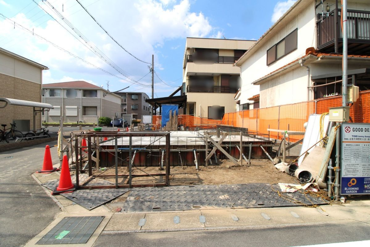 ブルーミングガーデン岩倉市神野町川添１棟の外観②