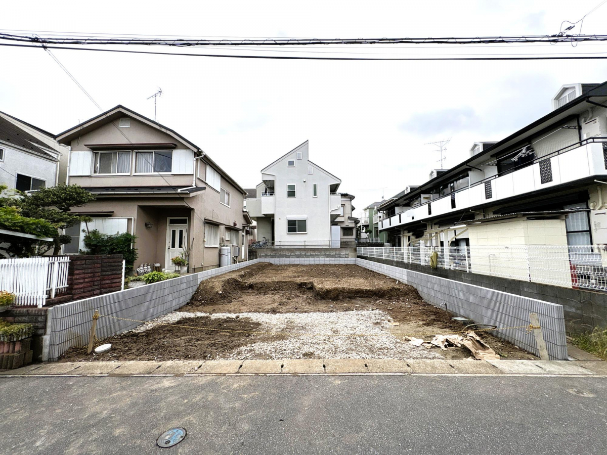 ブルーミングガーデン吉川市吉川２丁目１棟の外観②