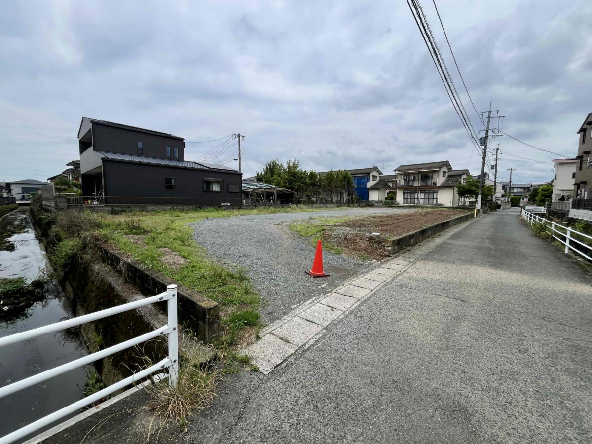 ブルーミングガーデン熊本市南区御幸笛田３丁目４棟の外観②
