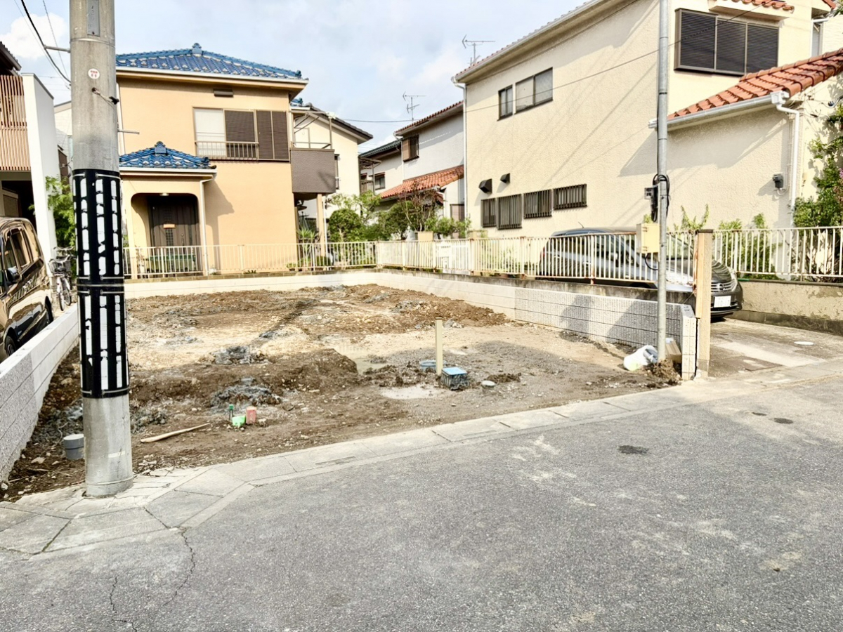 ブルーミングガーデン草加市青柳８丁目１棟の外観②