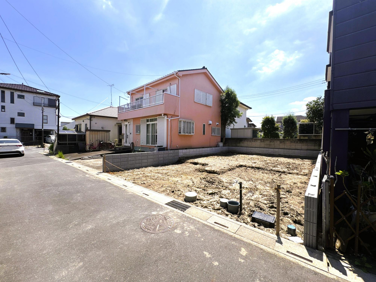 外観 敷地面積30坪！角地！主寝室可変型プラン採用！！