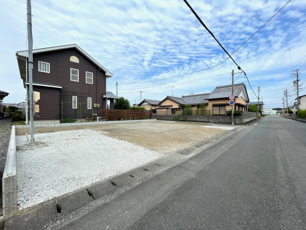 ブルーミングガーデン榛原郡吉田町川尻１棟の外観②